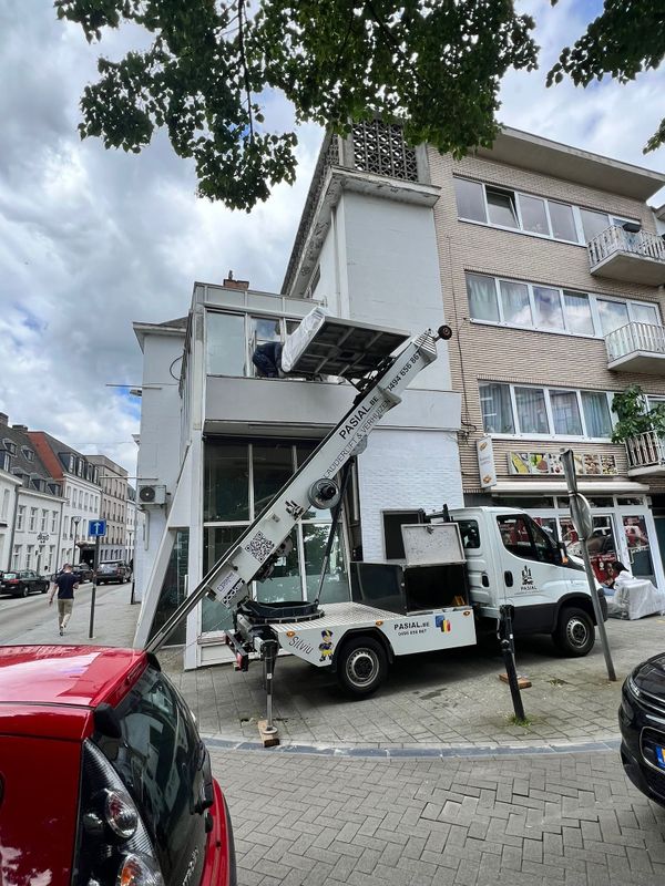 verhuizen op 1 ste verdiep